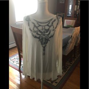 NWT XXL Vera Wang L/S Top with Beaded Detail